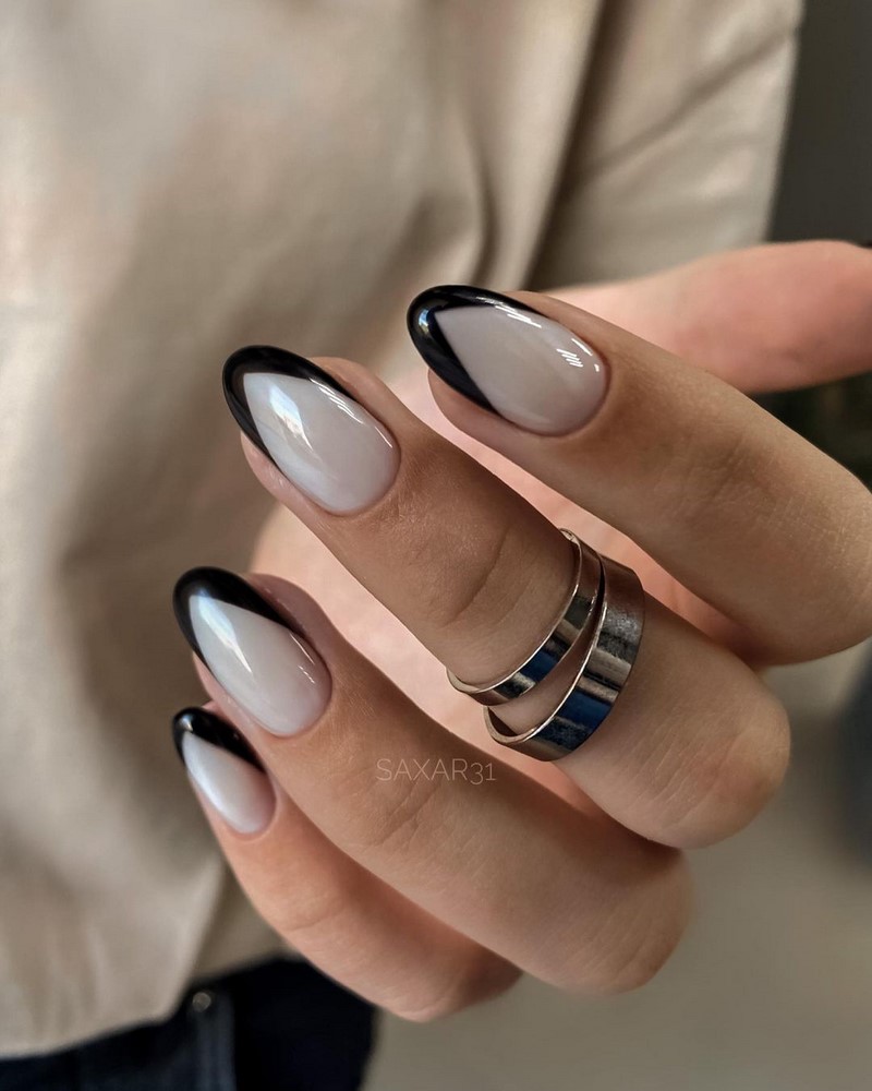 Актуальный черный маникюр 2026 – 10 тенденций в новом сезоне