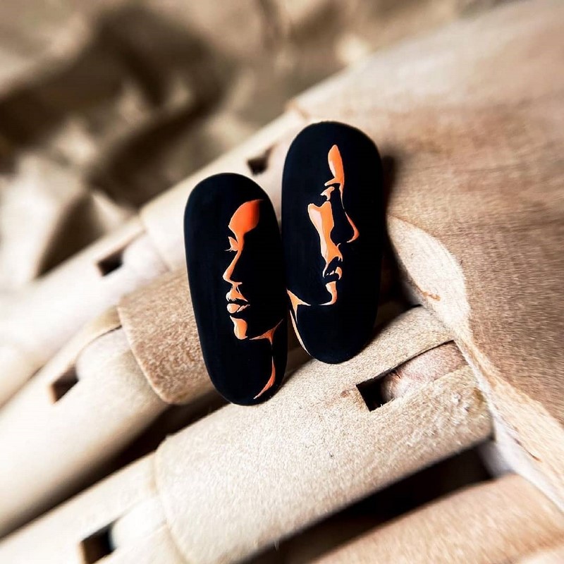 Актуальный черный маникюр 2026 – 10 тенденций в новом сезоне