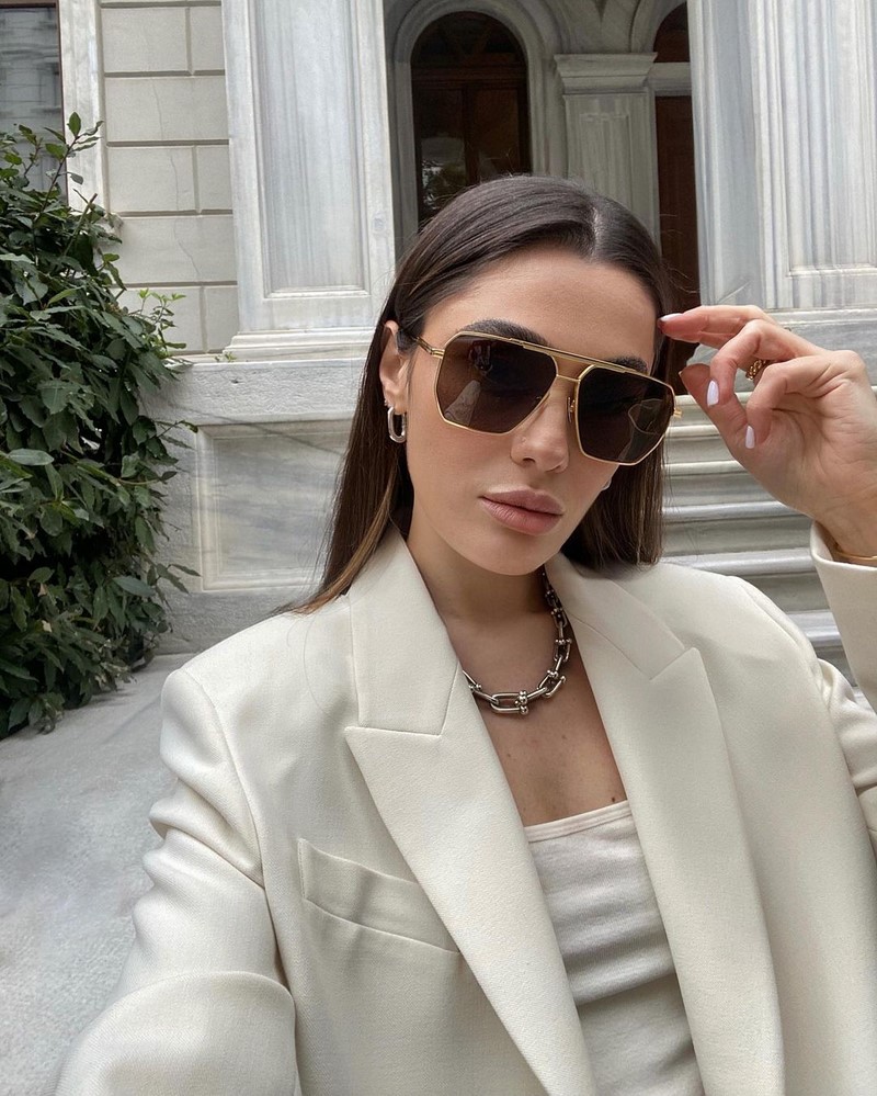 Модные солнцезащитные очки 2026: фото, тренды