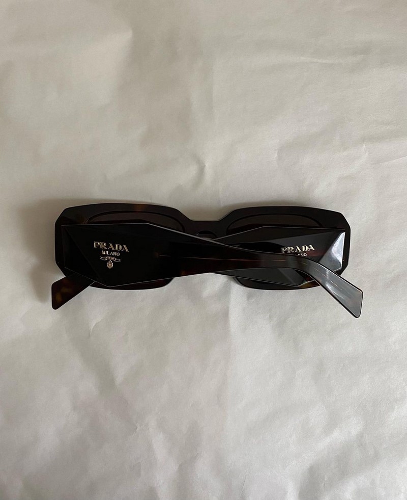 Модные солнцезащитные очки 2026: фото, тренды