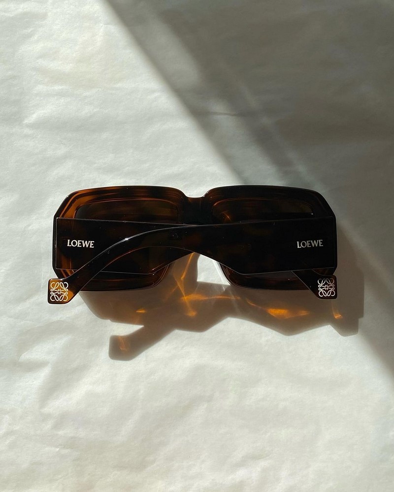 Модные солнцезащитные очки 2026: фото, тренды