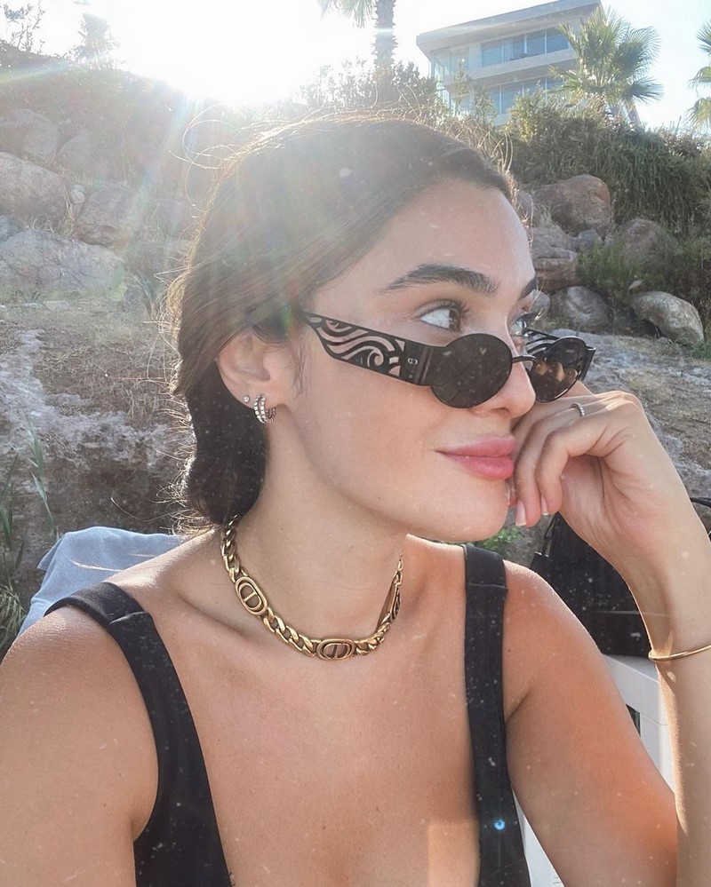 Модные солнцезащитные очки 2026: фото, тренды