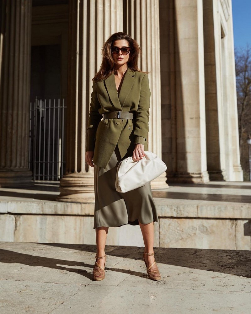 Офисная мода и деловой стиль одежды 2026: фото-примеры