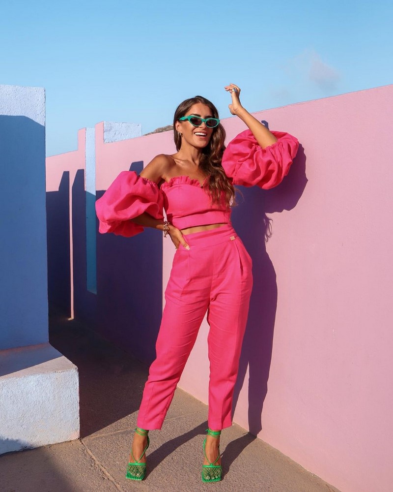 Модные женские брючные костюмы 2026: фото, новинки, тренды