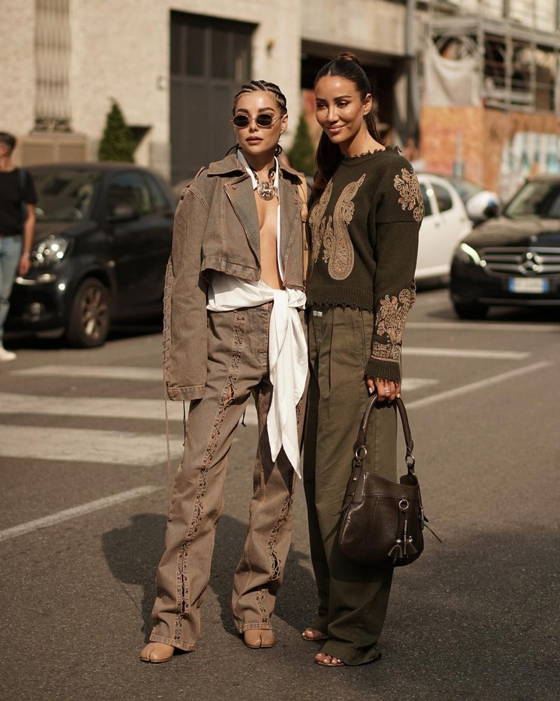 Модные женские брючные костюмы 2026: фото, новинки, тренды