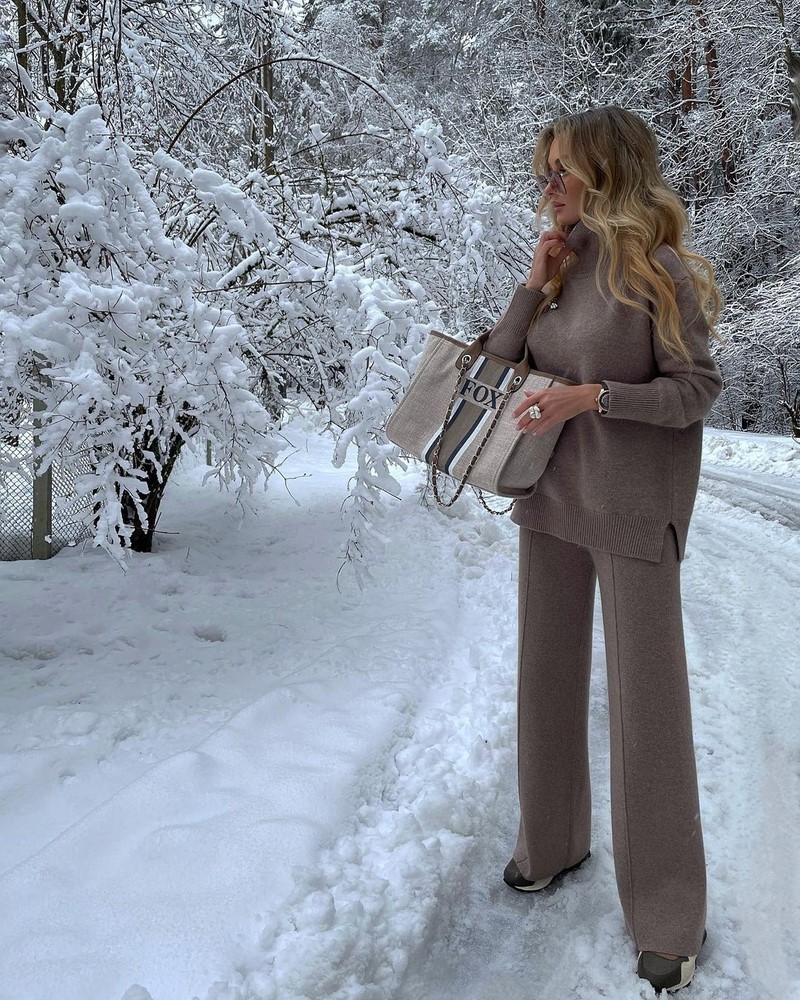 Модные женские брючные костюмы 2026: фото, новинки, тренды