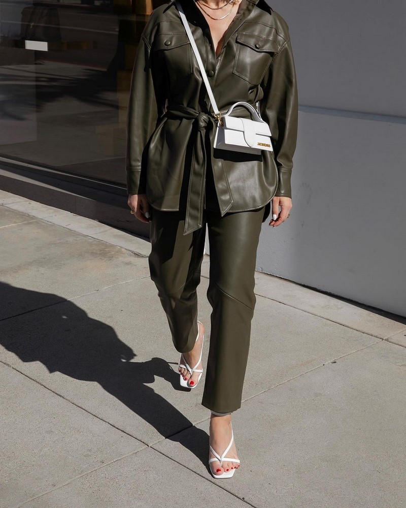 Модные женские брючные костюмы 2026: фото, новинки, тренды