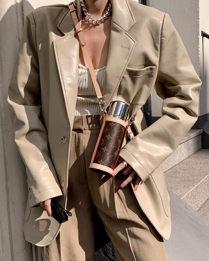 Модные женские брючные костюмы 2026: фото, новинки, тренды