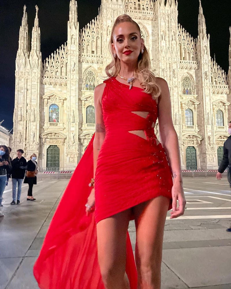 Как нарядиться на Новый год 2027? Идеи новогодних образов — фото