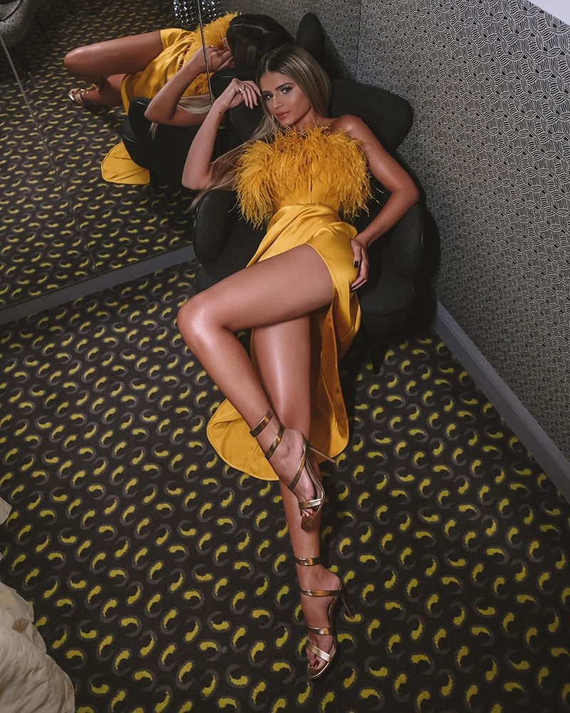 Как нарядиться на Новый год 2027? Идеи новогодних образов — фото