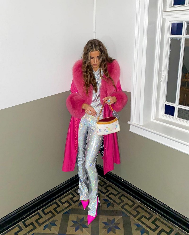 Как нарядиться на Новый год 2027? Идеи новогодних образов — фото