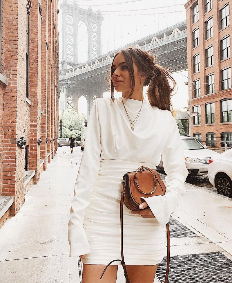 Как нарядиться на Новый год 2027? Идеи новогодних образов — фото