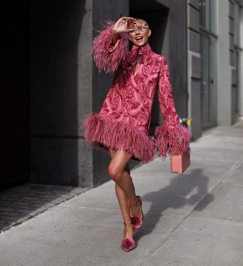 Как нарядиться на Новый год 2027? Идеи новогодних образов — фото