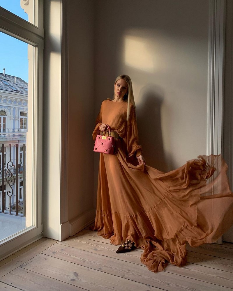 Как нарядиться на Новый год 2027? Идеи новогодних образов — фото