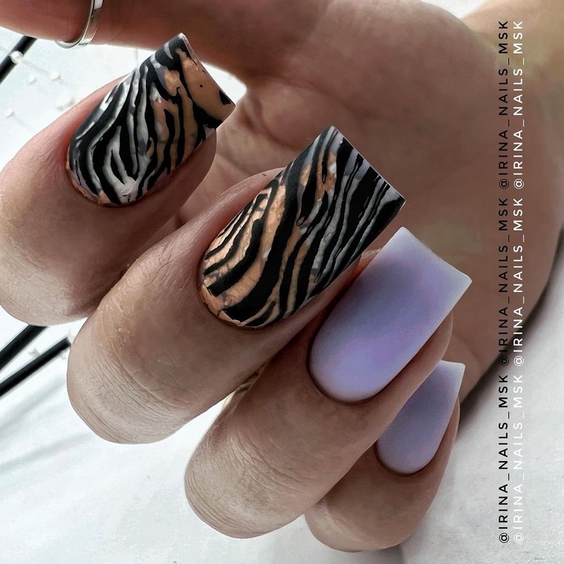 Безупречный «квадрат»: новинки маникюра 2026 с фото