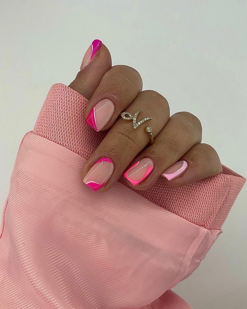 Безупречный «квадрат»: новинки маникюра 2026 с фото