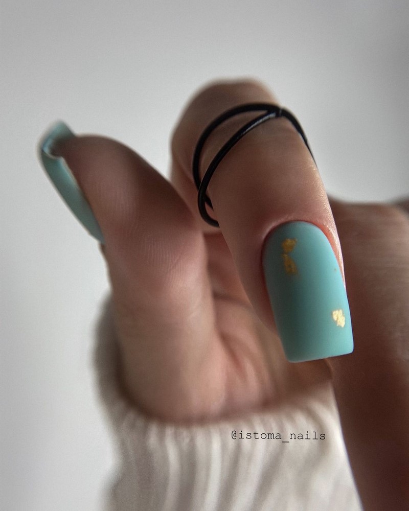 Безупречный «квадрат»: новинки маникюра 2026 с фото