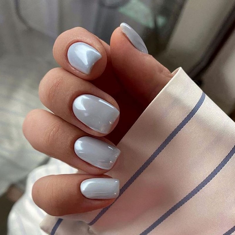 Безупречный «квадрат»: новинки маникюра 2026 с фото