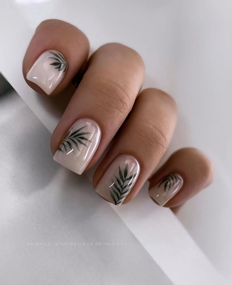 Безупречный «квадрат»: новинки маникюра 2026 с фото