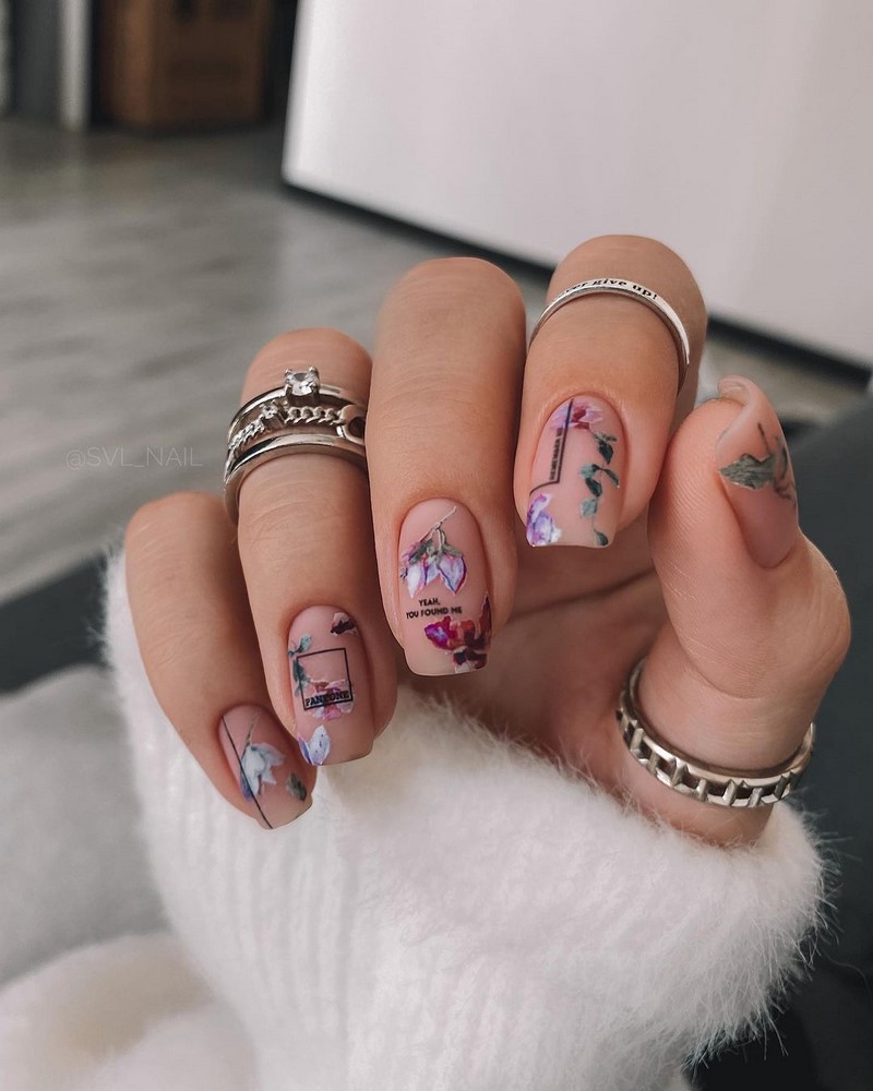 Безупречный «квадрат»: новинки маникюра 2026 с фото