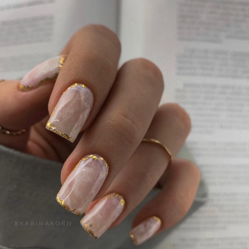 Безупречный «квадрат»: новинки маникюра 2026 с фото