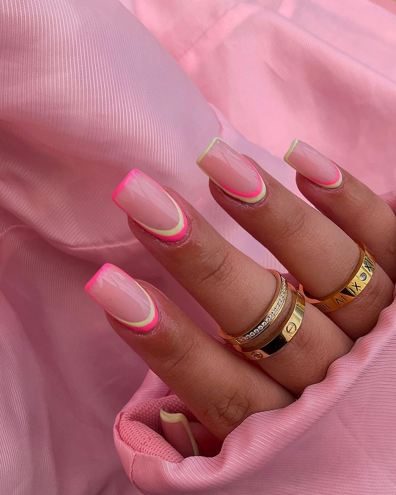 Безупречный «квадрат»: новинки маникюра 2026 с фото