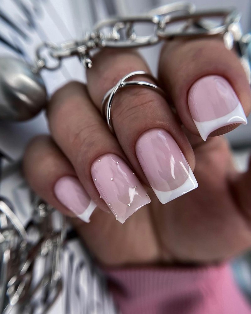 Безупречный «квадрат»: новинки маникюра 2026 с фото