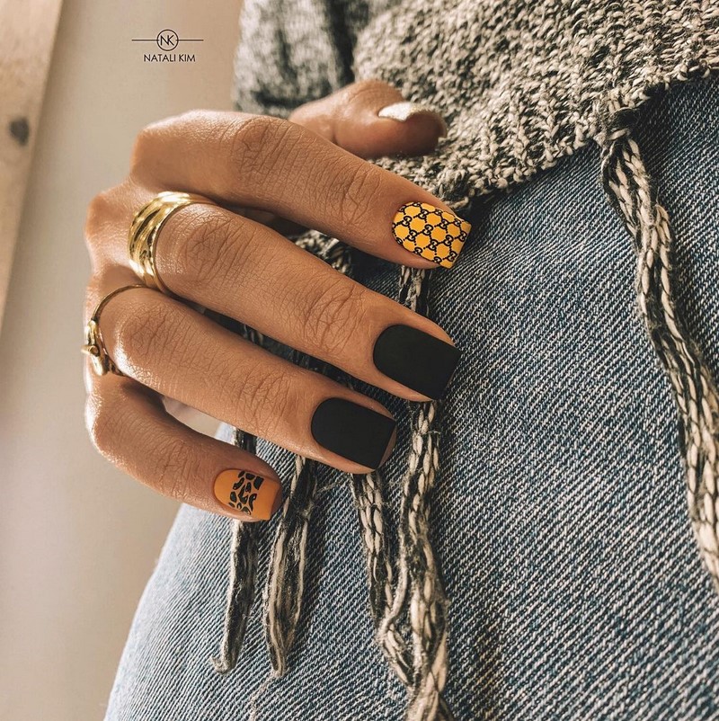 Безупречный «квадрат»: новинки маникюра 2026 с фото