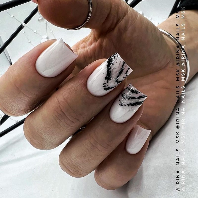 Безупречный «квадрат»: новинки маникюра 2026 с фото