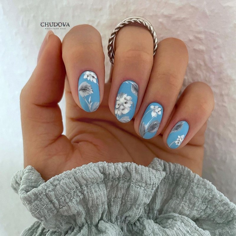 Модные рисунки на ногтях 2026: фото, новинки, идеи