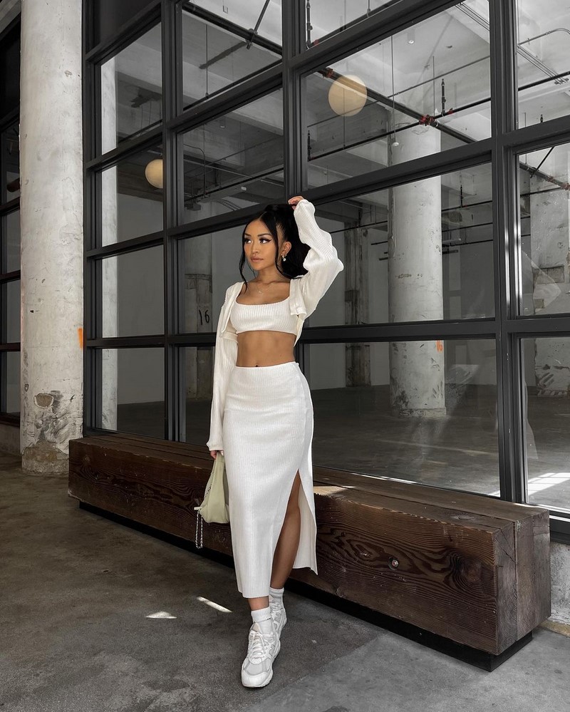 Идеальная юбка-карандаш 2026 в образах на любой случай