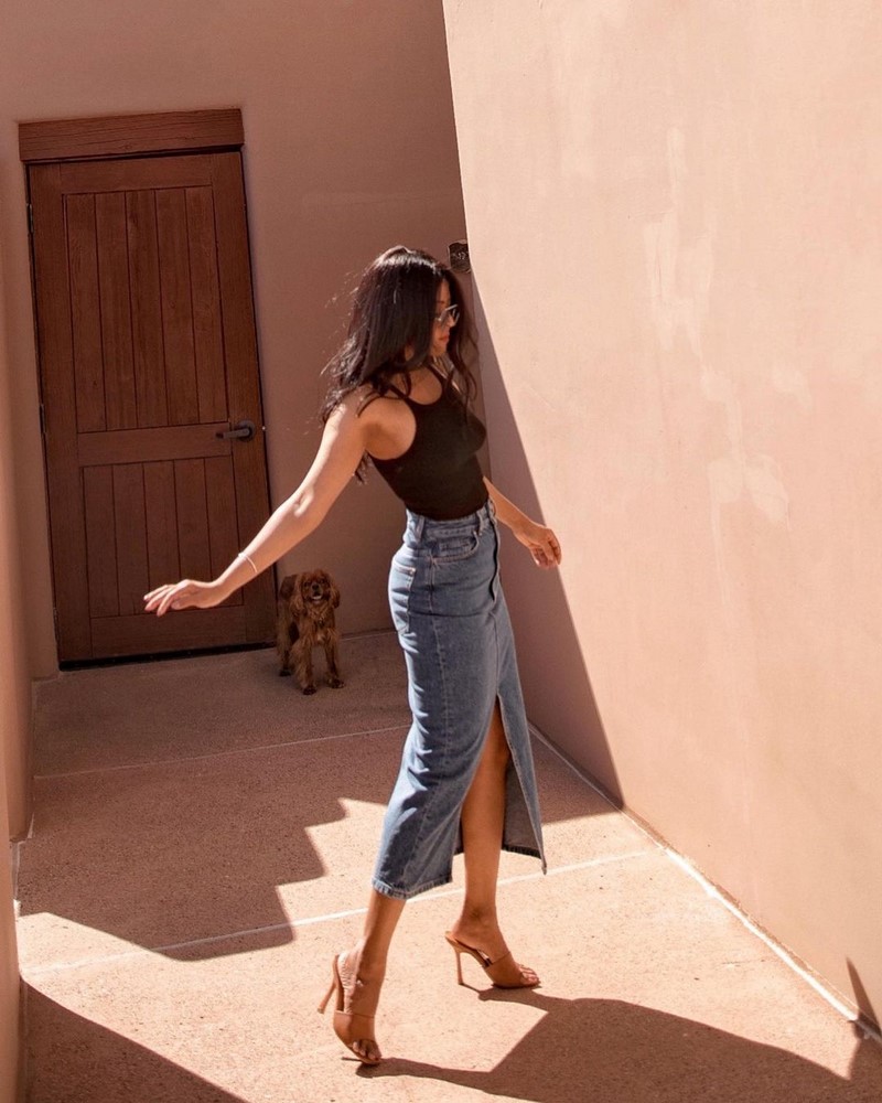 Идеальная юбка-карандаш 2026 в образах на любой случай