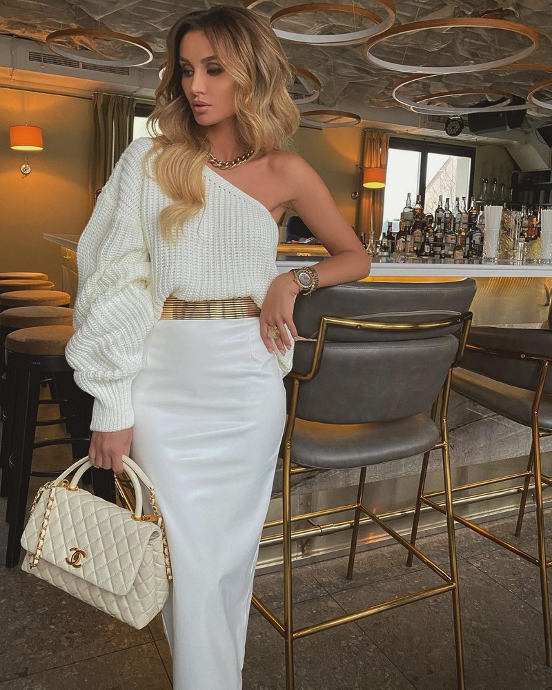 Идеальная юбка-карандаш 2026 в образах на любой случай