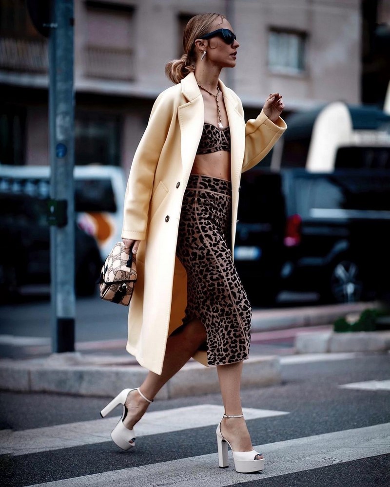 Идеальная юбка-карандаш 2026 в образах на любой случай