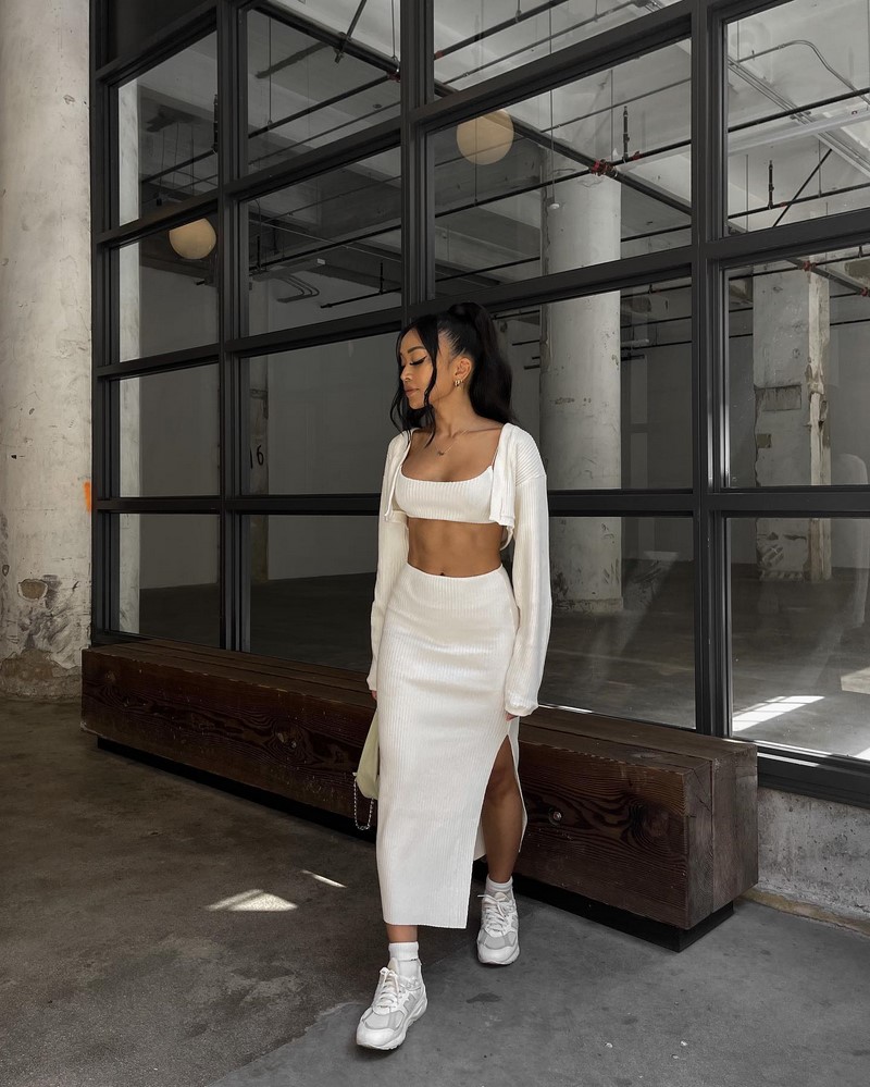 Идеальная юбка-карандаш 2026 в образах на любой случай