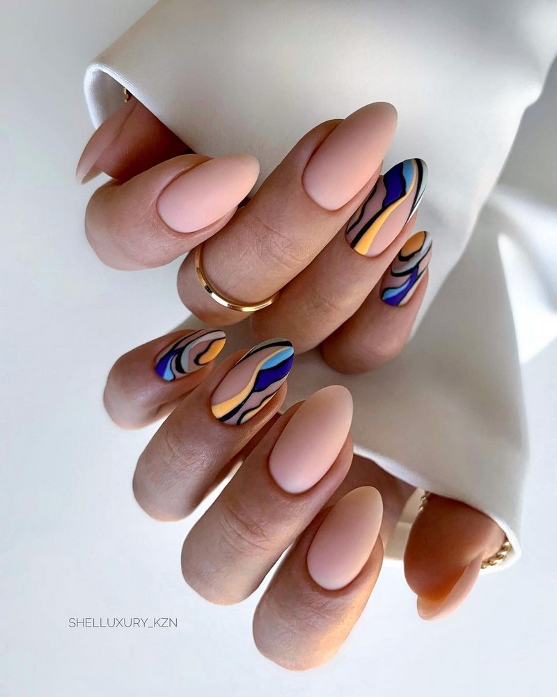 Новинки маникюра на осень 2026: главные тренды и цвета