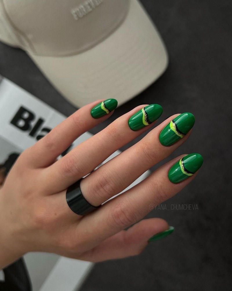 Новинки маникюра на осень 2026: главные тренды и цвета