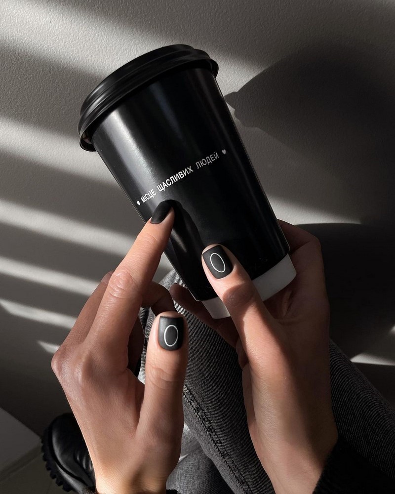 Новинки маникюра на осень 2026: главные тренды и цвета