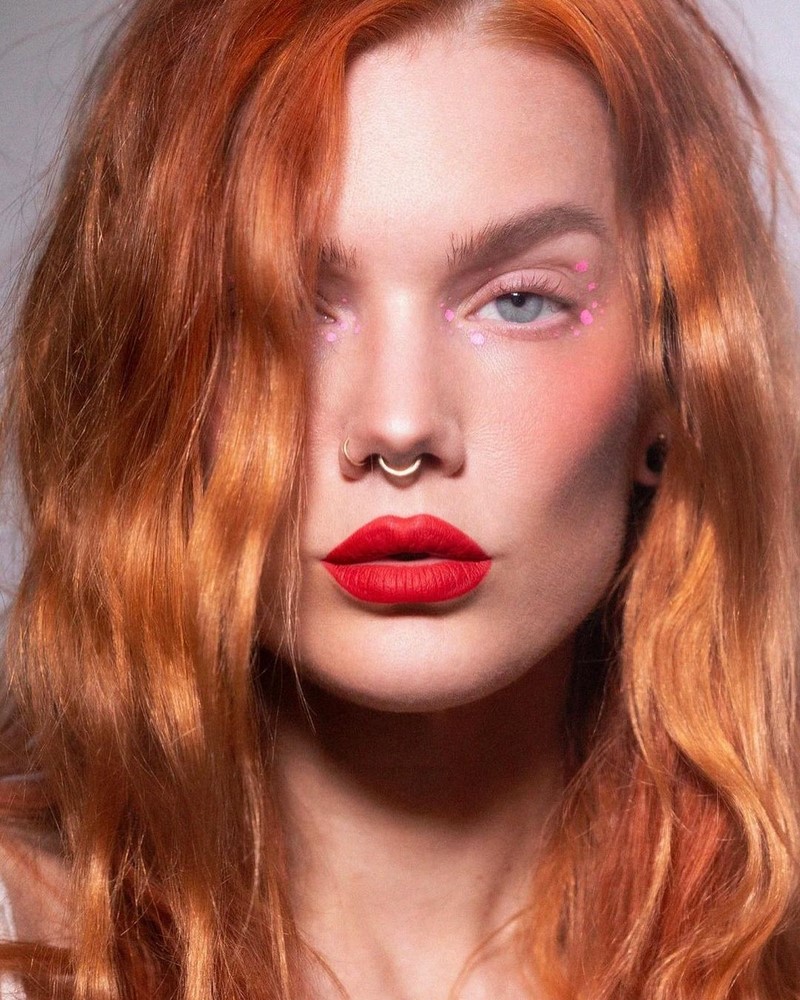 Макияж на Новый год 2027: фото-идеи и новинки