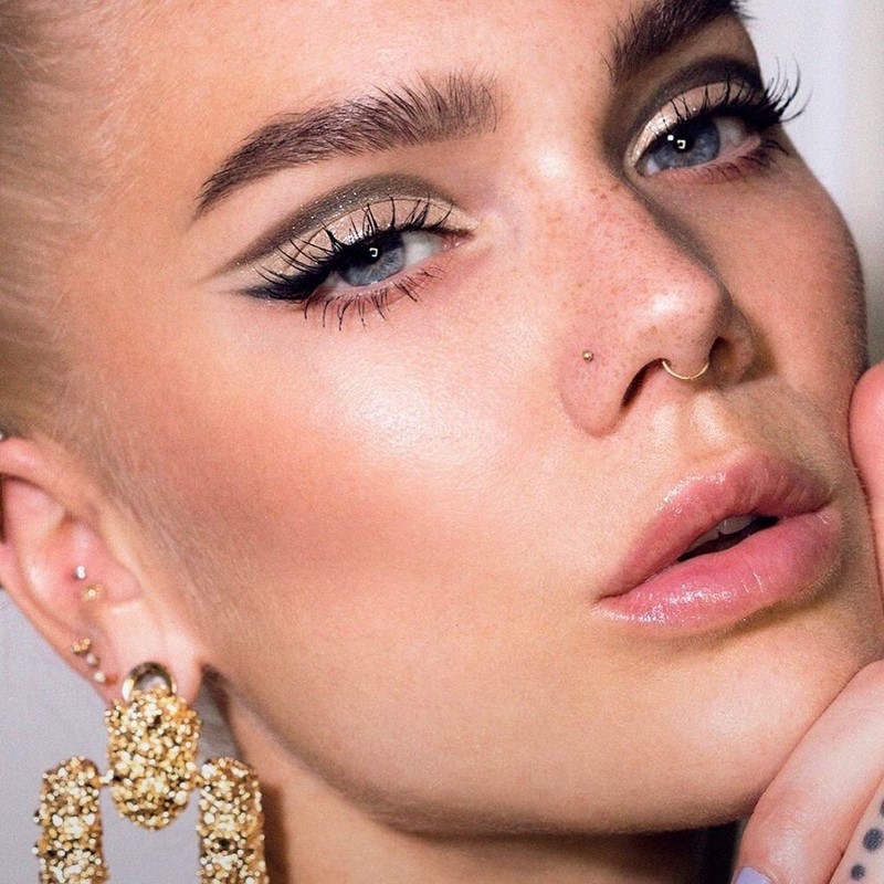 Макияж на Новый год 2027: фото-идеи и новинки