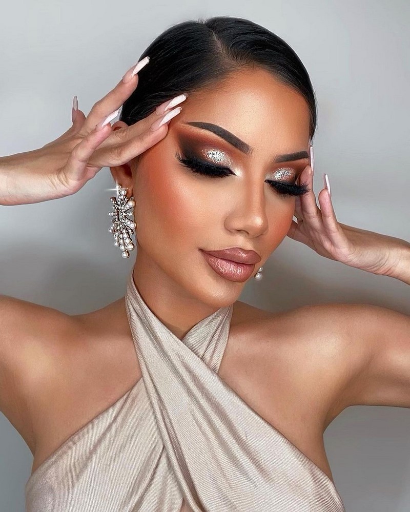 Макияж на Новый год 2027: фото-идеи и новинки