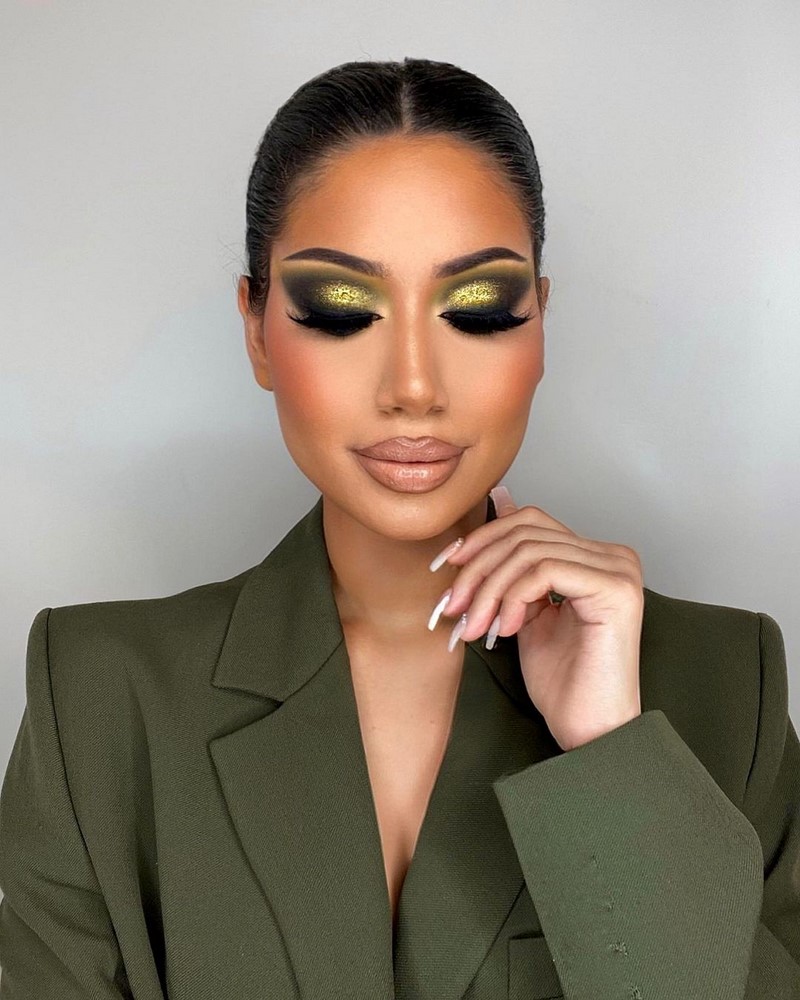 Макияж на Новый год 2027: фото-идеи и новинки