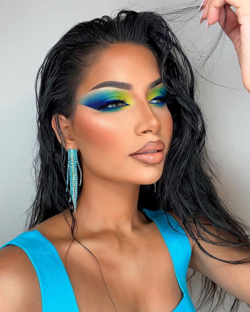 Макияж на Новый год 2027: фото-идеи и новинки