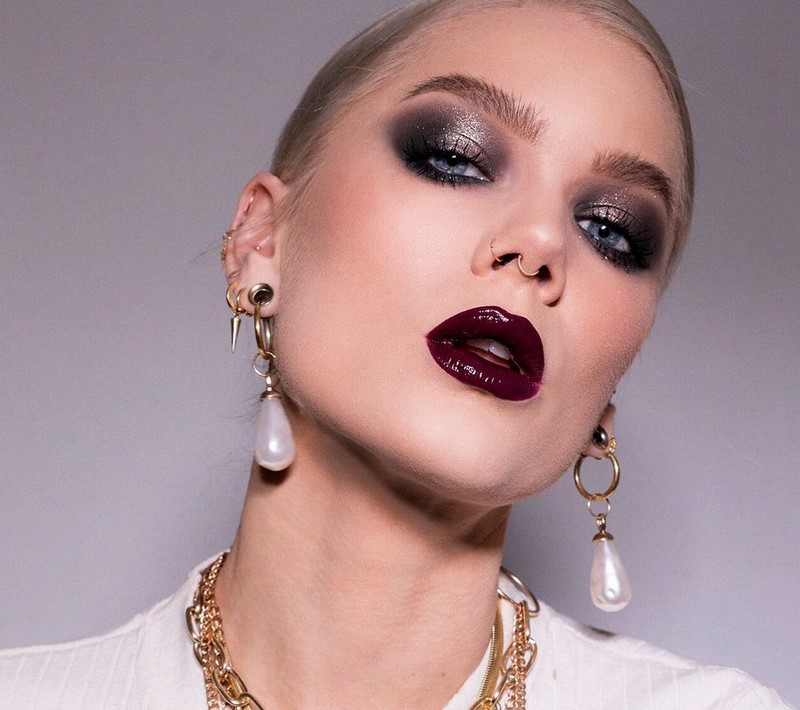 Макияж на Новый год 2027: фото-идеи и новинки