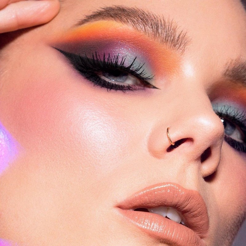 Макияж на Новый год 2027: фото-идеи и новинки