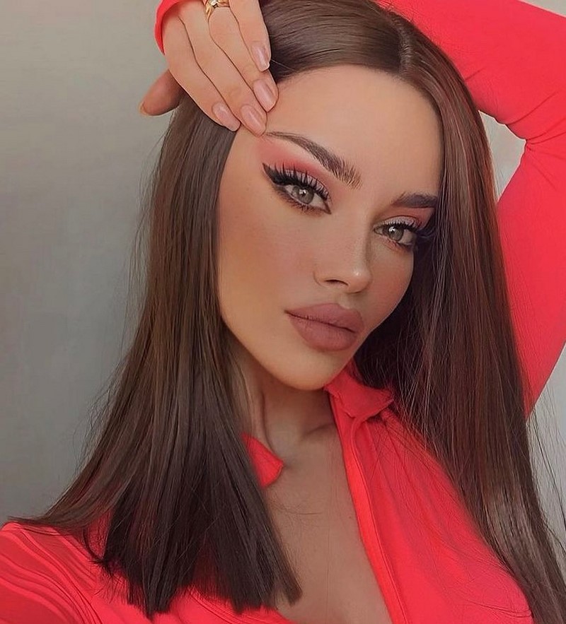 Макияж на Новый год 2027: фото-идеи и новинки