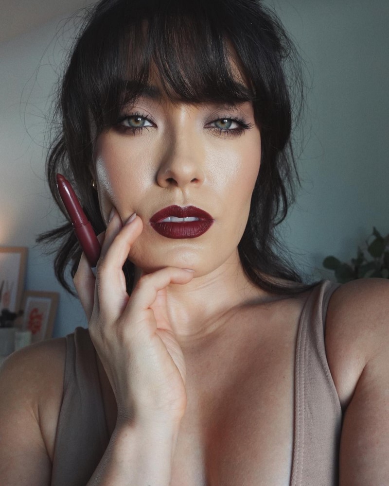 Макияж на Новый год 2027: фото-идеи и новинки