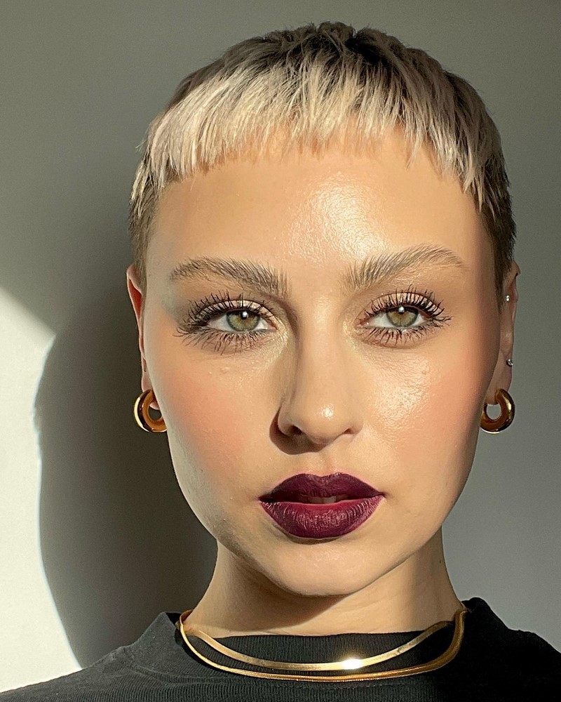 Макияж на Новый год 2027: фото-идеи и новинки