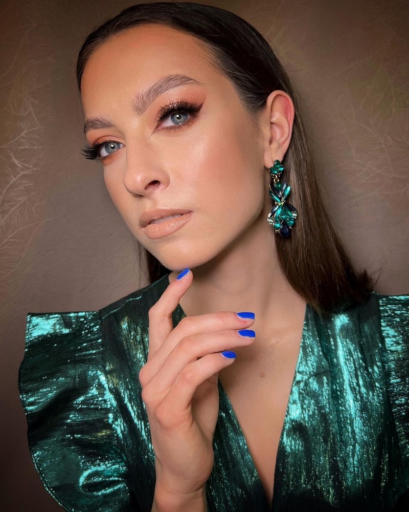 Макияж на Новый год 2027: фото-идеи и новинки