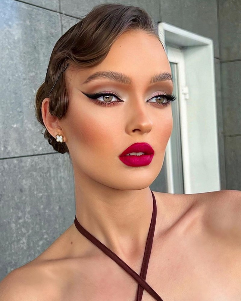 Макияж на Новый год 2027: фото-идеи и новинки